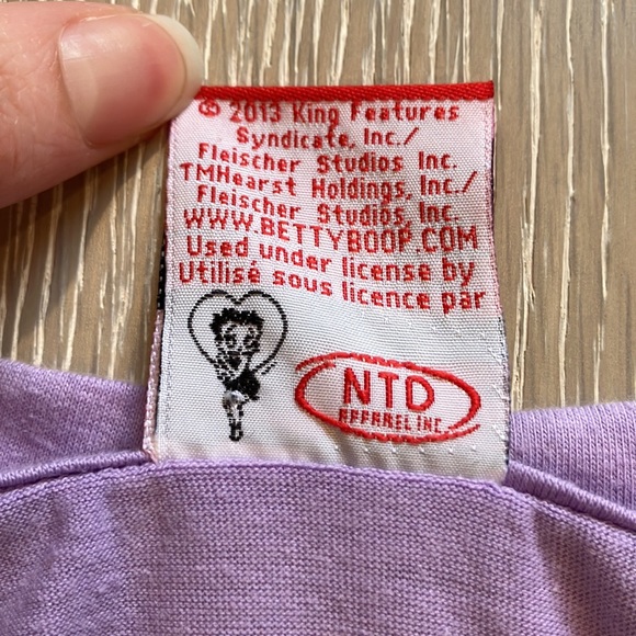 Re-Sell Betty Boop shirt - Picture 5 of 5